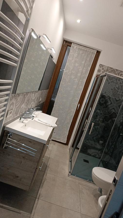 Home Vittoria Lago Di Como Exterior photo